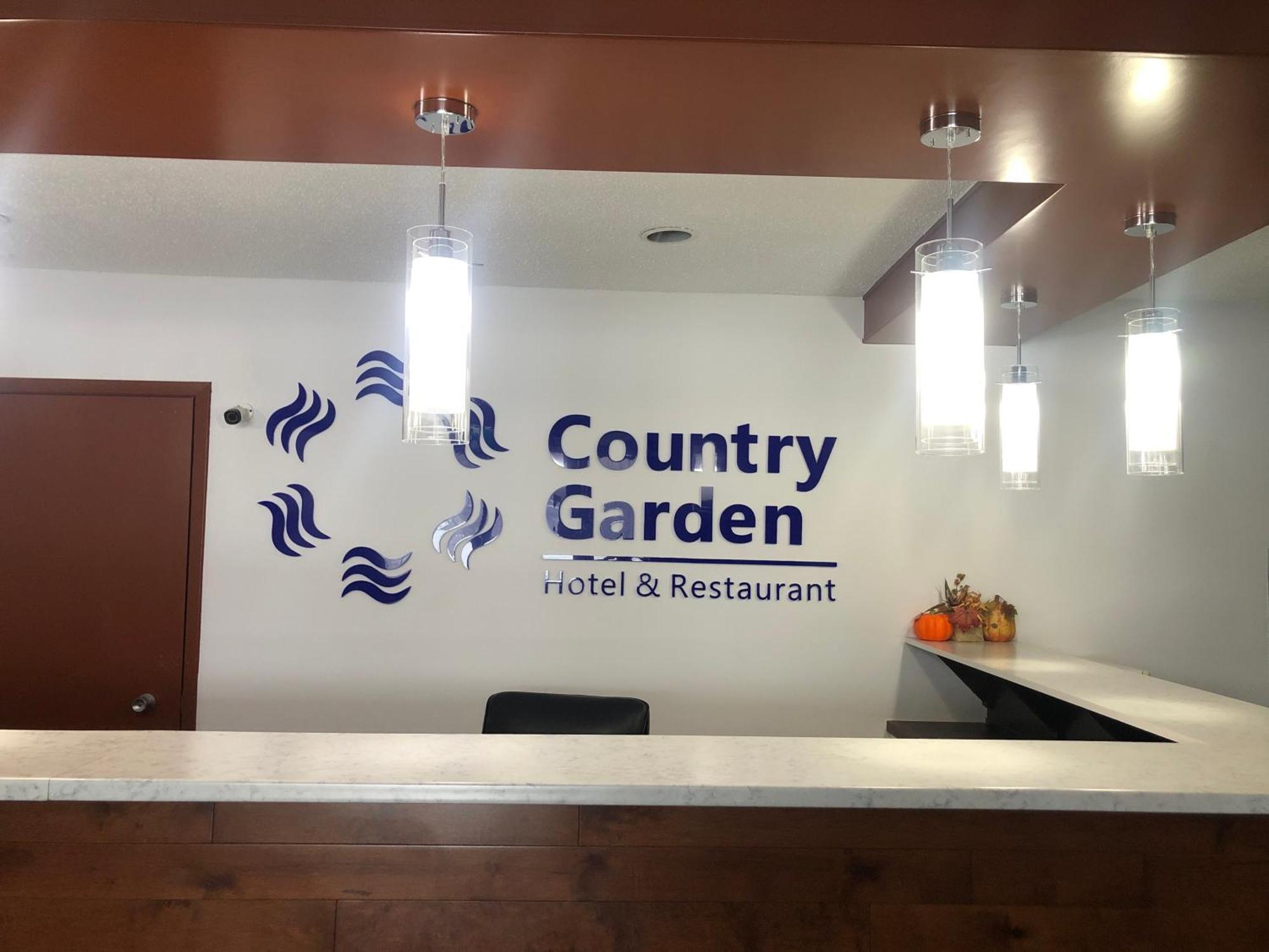 Country Garden Inn & Restaurant Smoky Lake Exterior photo