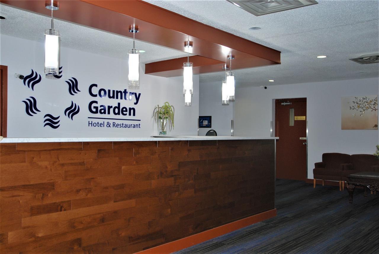 Country Garden Inn & Restaurant Smoky Lake Exterior photo